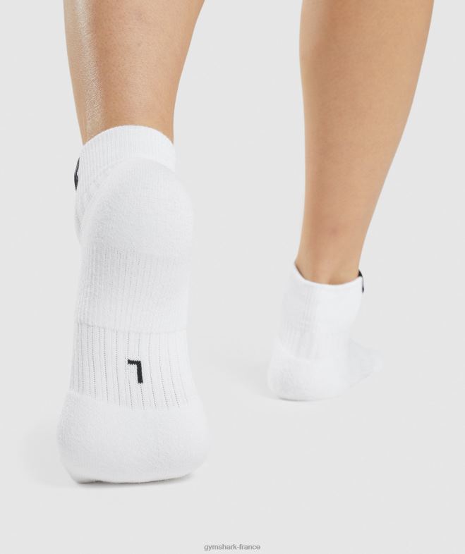 Gymshark lot de 3 chaussettes baskets à languette tissée blanc unisexe 6HF281102